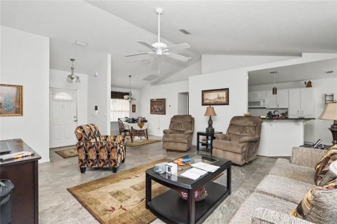 Casa en venta en Ocala, Florida, 3 dormitorios, 170.48 m2 № 2113484 - foto 10