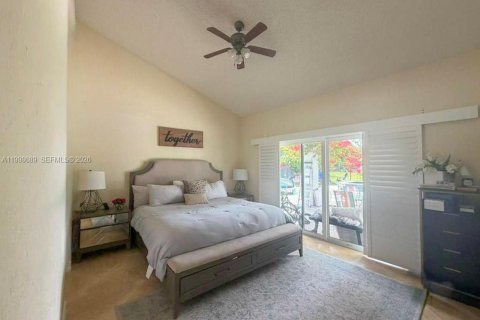 House in Boynton Beach, Florida 3 bedrooms, 215.25 sq.m. № 2060892 - photo 11