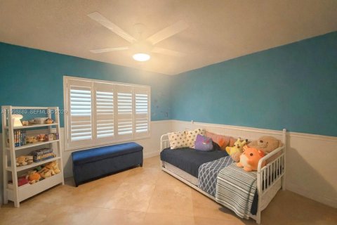 House in Boynton Beach, Florida 3 bedrooms, 215.25 sq.m. № 2060892 - photo 10