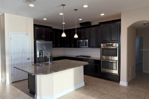 Снять в аренду виллу или дом в Тампа, Флорида 8 комнат, 277.41м2, № 1797981 - фото 5