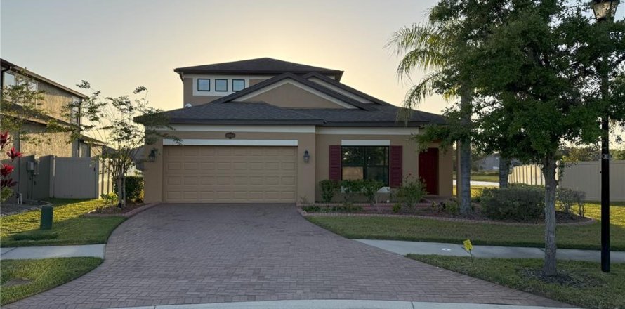 Casa en Tampa, Florida 5 dormitorios, 277.41 m2 № 1797981