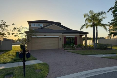 Снять в аренду виллу или дом в Тампа, Флорида 8 комнат, 277.41м2, № 1797981 - фото 2