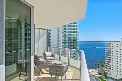 Copropriété à louer à Miami, Floride: 2 chambres, 92.62 m2 № 1965056 - photo 1