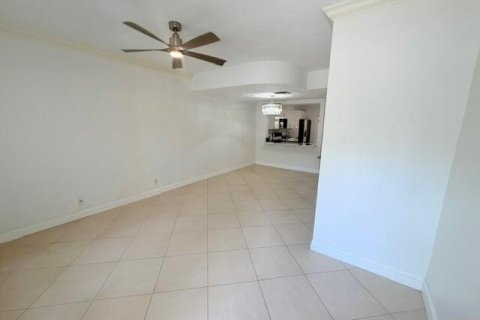 Touwnhouse à louer à Margate, Floride: 2 chambres, 108.7 m2 № 2409558 - photo 10