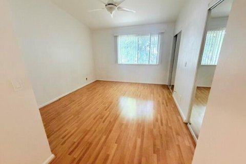 Touwnhouse à louer à Margate, Floride: 2 chambres, 108.7 m2 № 2409558 - photo 14