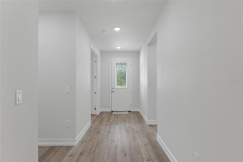 House in Beverly Hills, Florida 3 bedrooms, 204.38 sq.m. № 2317278 - photo 3