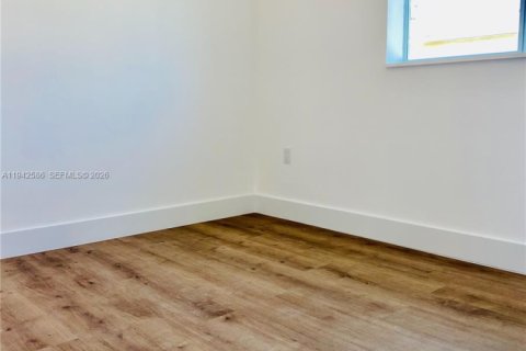 Apartment in Miami, Florida № 2002680 - photo 7