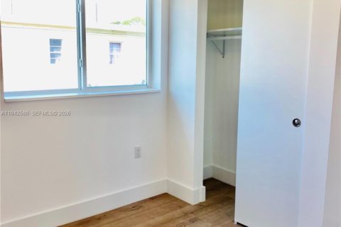 Apartment in Miami, Florida № 2002680 - photo 8