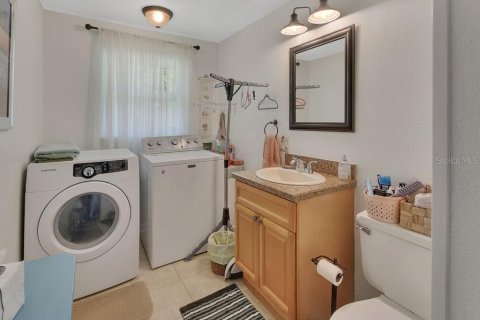 House in DeBary, Florida 3 bedrooms, 148.64 sq.m. № 2238214 - photo 27
