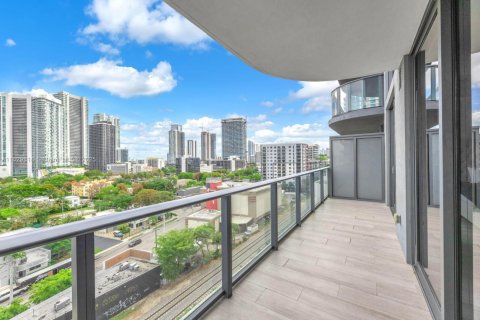 Condo in Miami, Florida, 1 bedroom  № 1961223 - photo 6