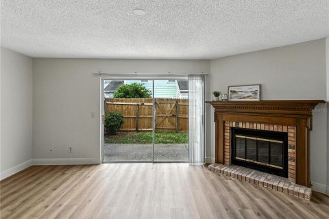 Touwnhouse à vendre à Tampa, Floride: 2 chambres, 117.15 m2 № 1909180 - photo 12