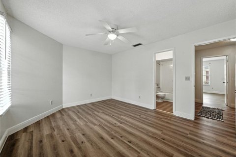 Touwnhouse à vendre à Tampa, Floride: 2 chambres, 117.15 m2 № 1909180 - photo 28