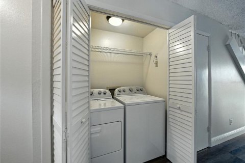 Touwnhouse à vendre à Tampa, Floride: 2 chambres, 117.15 m2 № 1909180 - photo 19