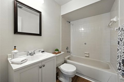 Touwnhouse à vendre à Tampa, Floride: 2 chambres, 117.15 m2 № 1909180 - photo 30