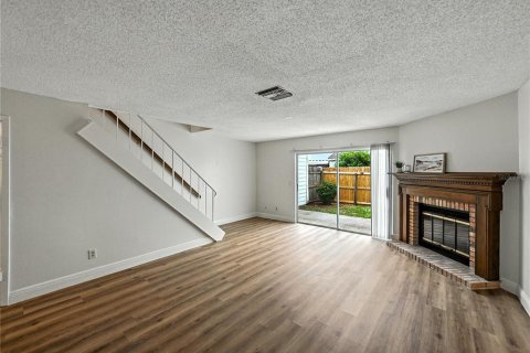 Touwnhouse à vendre à Tampa, Floride: 2 chambres, 117.15 m2 № 1909180 - photo 10