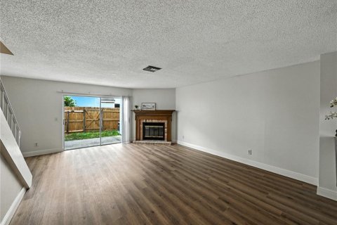 Touwnhouse à vendre à Tampa, Floride: 2 chambres, 117.15 m2 № 1909180 - photo 9