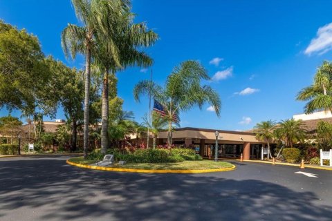 Copropriété à vendre à Sunrise, Floride: 2 chambres, 78.97 m2 № 2084431 - photo 28