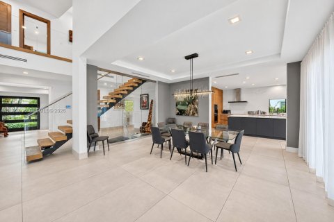 Villa ou maison à vendre à Fort Lauderdale, Floride: 6 chambres, 514.03 m2 № 2392404 - photo 7