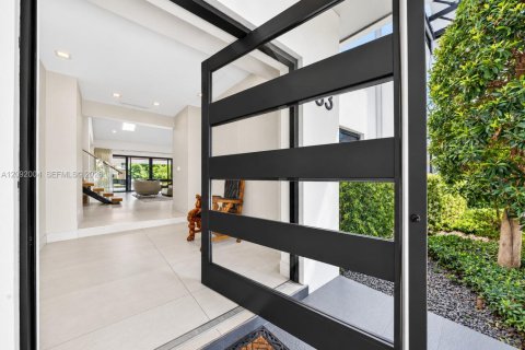 Villa ou maison à vendre à Fort Lauderdale, Floride: 6 chambres, 514.03 m2 № 2392404 - photo 5