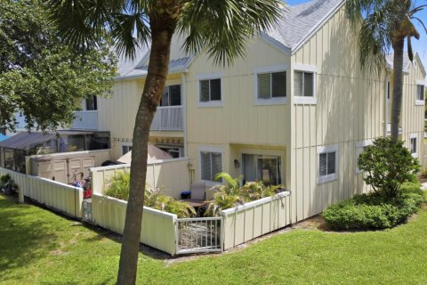 Townhouse in Jupiter, Florida 2 bedrooms, 120.96 sq.m. № 2246083 - photo 4