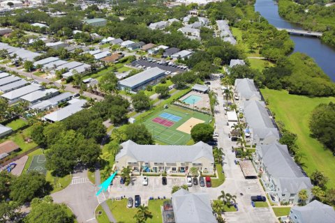 Townhouse in Jupiter, Florida 2 bedrooms, 120.96 sq.m. № 2246083 - photo 20