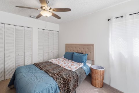 Townhouse in Jupiter, Florida 2 bedrooms, 120.96 sq.m. № 2246083 - photo 16