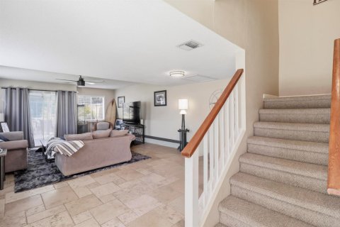 Townhouse in Jupiter, Florida 2 bedrooms, 120.96 sq.m. № 2246083 - photo 8