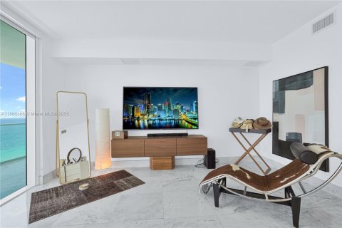 Copropriété à louer à Hollywood, Floride: 4 chambres, 293.85 m2 № 1927450 - photo 15