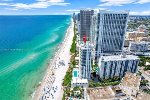 Copropriété à louer à Hollywood, Floride: 4 chambres, 293.85 m2 № 1927450 - photo 7