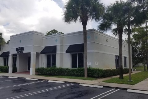 Immobilier commercial à vendre à Royal Palm Beach, Floride № 2271565 - photo 8