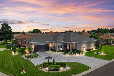 Villa ou maison à Summerfield, Floride 3 chambres, 147.9 m2 № 2389337