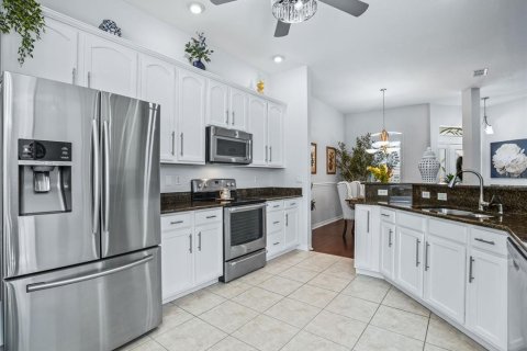 Villa ou maison à vendre à Summerfield, Floride: 3 chambres, 147.9 m2 № 2389337 - photo 13