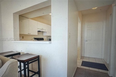 Condo in Fort Lauderdale, Florida, 1 bedroom  № 2062182 - photo 16