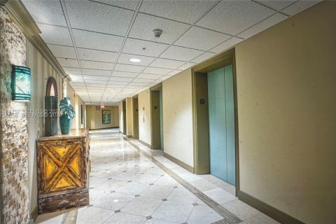 Condo in Fort Lauderdale, Florida, 1 bedroom  № 2062182 - photo 28