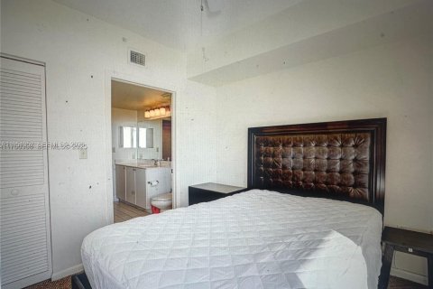 Condo in Fort Lauderdale, Florida, 1 bedroom  № 2062182 - photo 18