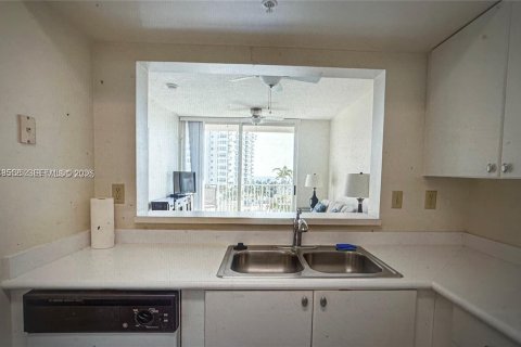 Condo in Fort Lauderdale, Florida, 1 bedroom  № 2062182 - photo 12