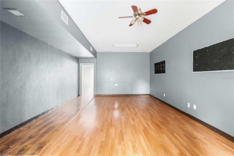 Propiedad comercial en venta en Clearwater, Florida, 214.05 m2 № 2313126 - foto 10