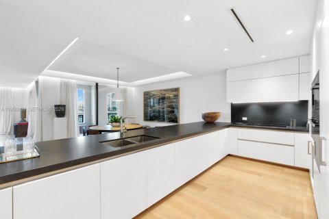 Купить кондоминиум в Майами-Бич, Флорида 3 спальни, 336.31м2, № 2055053 - фото 12