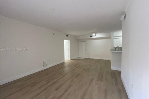 Condo in Miami, Florida, 3 bedrooms  № 2058433 - photo 11