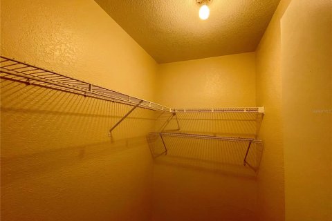 Condo in Orlando, Florida, 1 bedroom  № 1908382 - photo 9