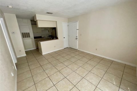 Condo in Orlando, Florida, 1 bedroom  № 1908382 - photo 2