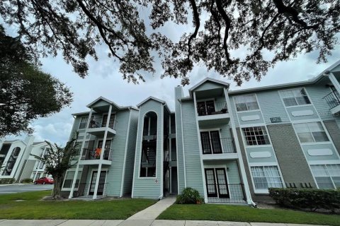 Condo in Orlando, Florida, 1 bedroom  № 1908382 - photo 1