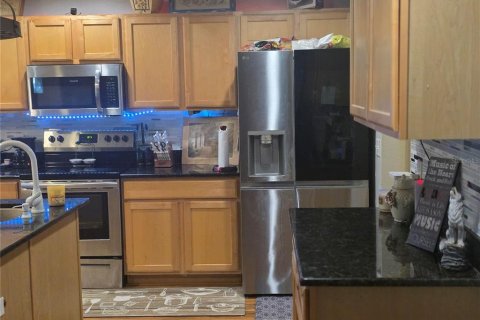 House in Eagle Lake, Florida 6 bedrooms, 364.18 sq.m. № 2123397 - photo 16