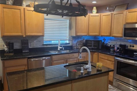 House in Eagle Lake, Florida 6 bedrooms, 364.18 sq.m. № 2123397 - photo 6