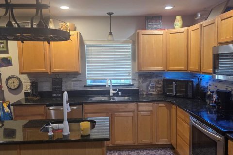 House in Eagle Lake, Florida 6 bedrooms, 364.18 sq.m. № 2123397 - photo 11