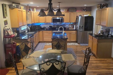House in Eagle Lake, Florida 6 bedrooms, 364.18 sq.m. № 2123397 - photo 9
