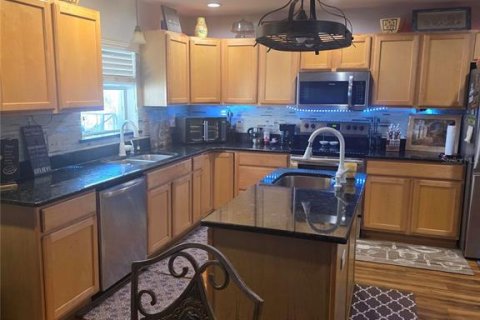House in Eagle Lake, Florida 6 bedrooms, 364.18 sq.m. № 2123397 - photo 19