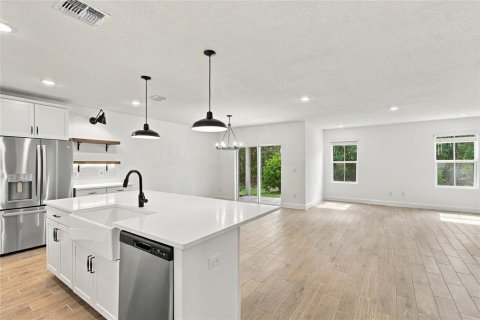 Villa ou maison à vendre à Dunnellon, Floride: 3 chambres, 156.45 m2 № 2416873 - photo 3