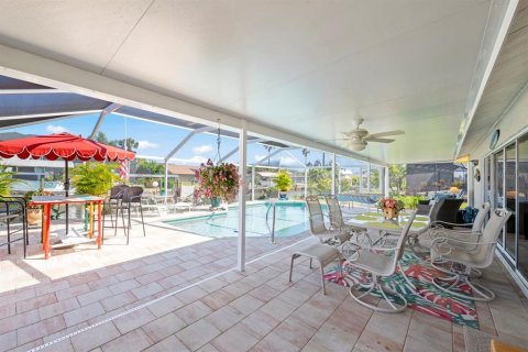 Villa ou maison à vendre à Fort Myers, Floride: 3 chambres, 176.79 m2 № 1880616 - photo 29