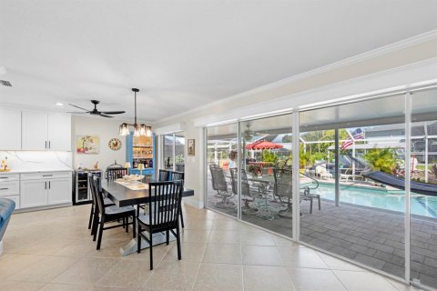 Villa ou maison à vendre à Fort Myers, Floride: 3 chambres, 176.79 m2 № 1880616 - photo 20